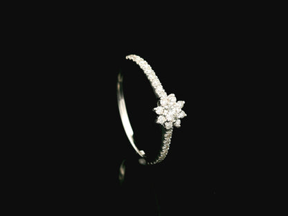 Floral Diamond Ring in 18K White Gold