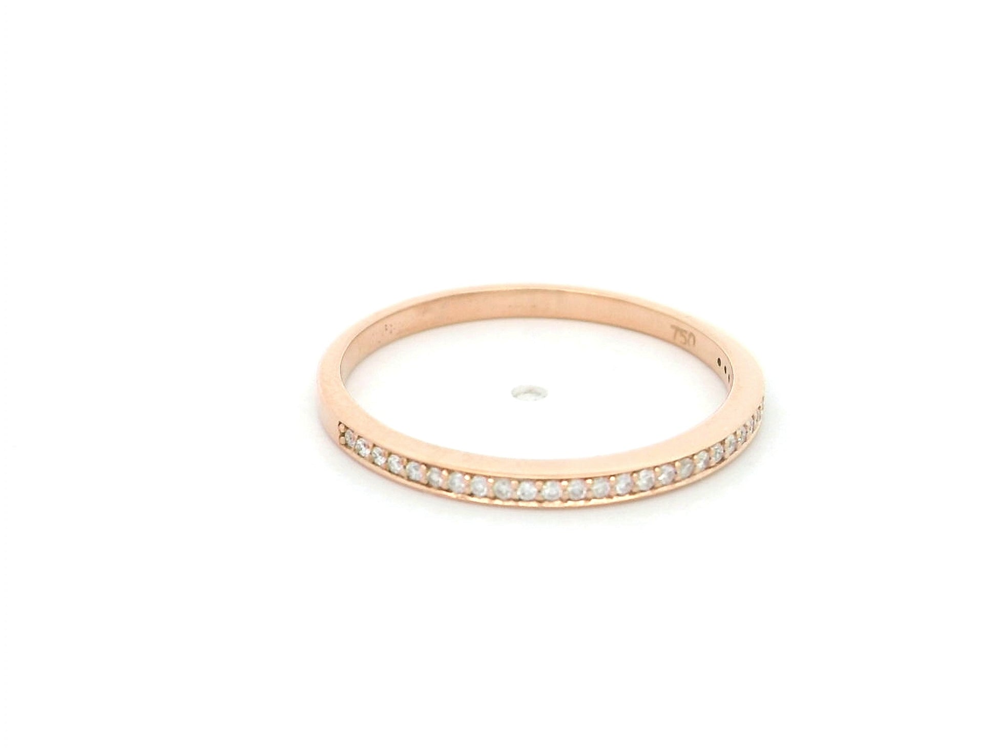 Slim band diamond ring in 18K rose gold with pavé natural diamonds