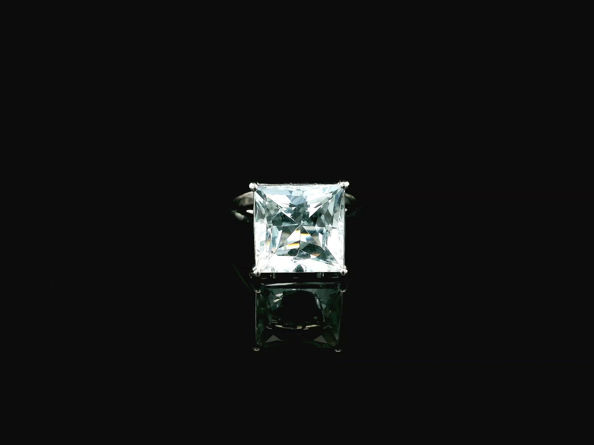 7.76 carat square aquamarine cocktail ring in 18K white gold