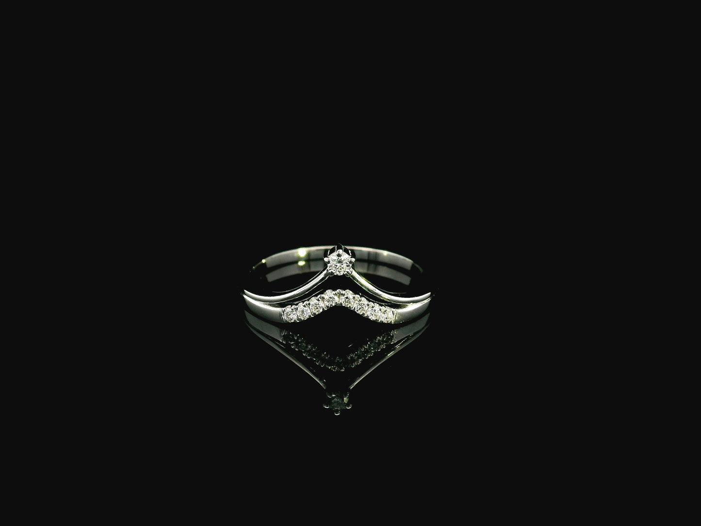18K white gold diamond contour band ring with pavé diamonds in minimalist curved stacking design