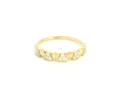 18K yellow gold diamond heart ring featuring alternating heart motifs and diamond clusters with a total diamond weight of 0.21 carat.