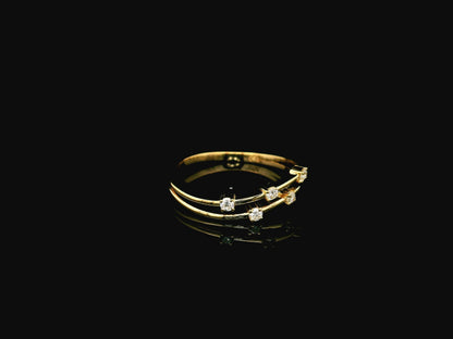 18K yellow gold split-band ring featuring five natural diamonds with a modern floating diamond design.