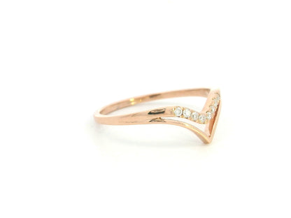 Diamond Chevron Wedding Band in 18K Rose Gold | Contour Stacking Ring