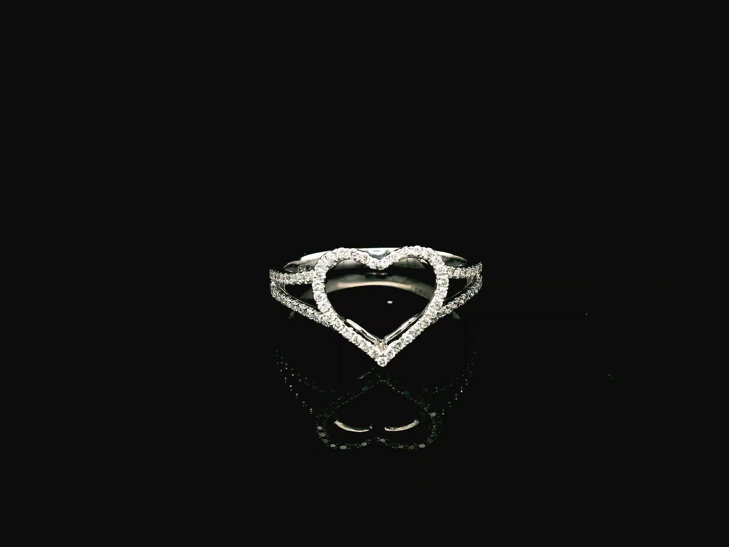 18K White Gold Open Heart Diamond Ring with 0.30 Carat Natural Diamonds and Split Shank Design