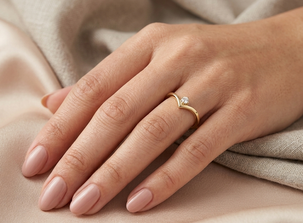 Chevron diamond ring in 18K yellow gold with 0.05 carat round natural diamond