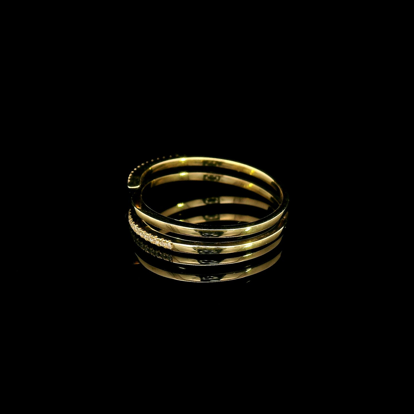 Diamond wrap ring with sculpted curved design in 18K yellow gold