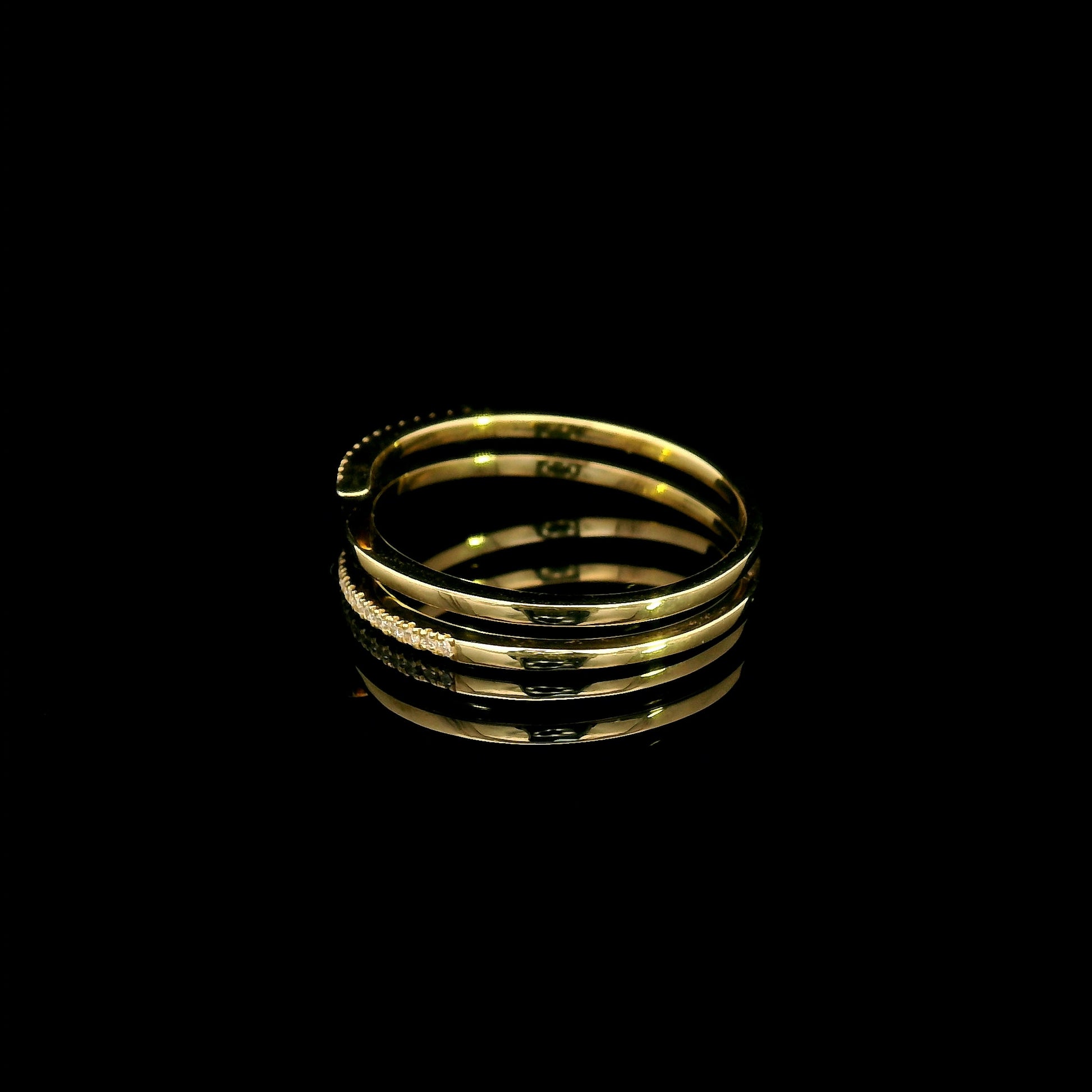 Diamond wrap ring with sculpted curved design in 18K yellow gold