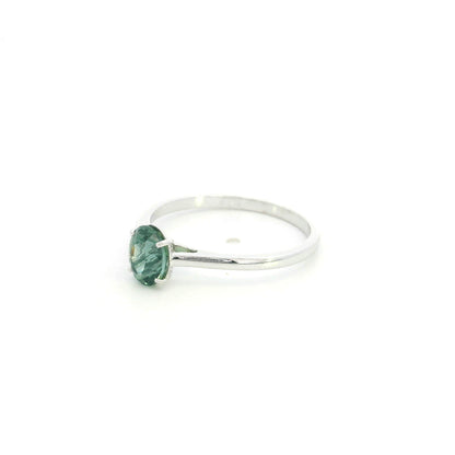 Oval green sapphire solitaire ring in 18K white gold with 1.11 carat natural green sapphire