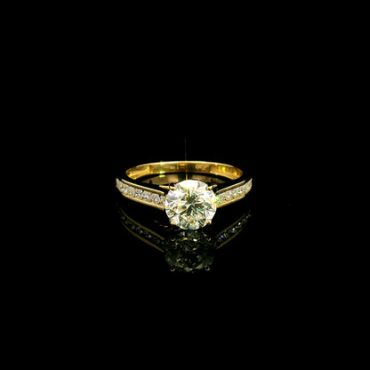 1.50 carat round diamond bridal set with matching diamond wedding band in 18K yellow gold