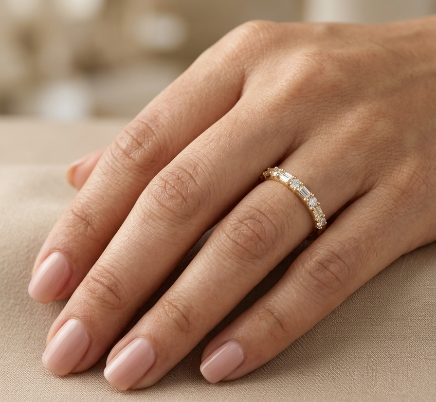 18K Yellow Gold Round and Baguette Diamond Wedding Band with 0.45 Carat Natural Diamonds