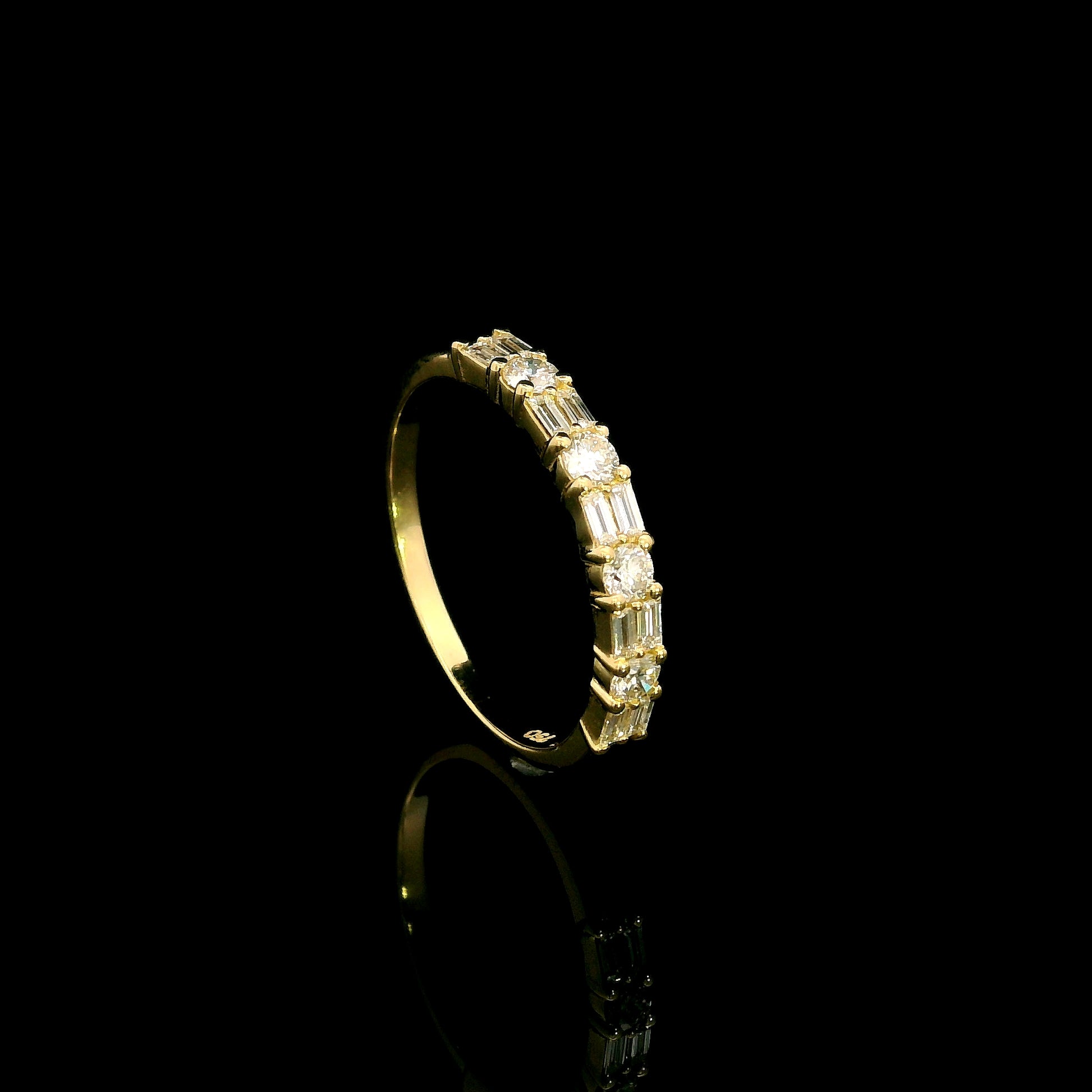 18K Yellow Gold Round and Baguette Diamond Wedding Band with 0.45 Carat Natural Diamonds