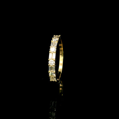 18K Yellow Gold Round and Baguette Diamond Wedding Band with 0.45 Carat Natural Diamonds