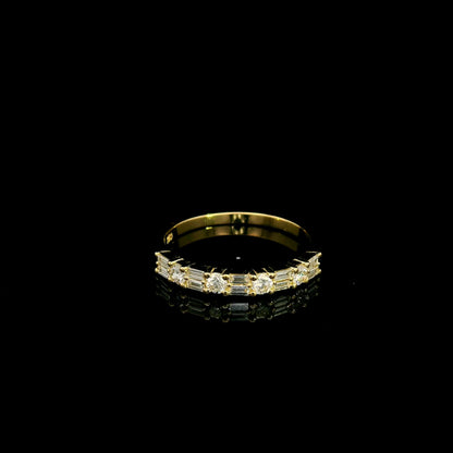 18K Yellow Gold Round and Baguette Diamond Wedding Band with 0.45 Carat Natural Diamonds