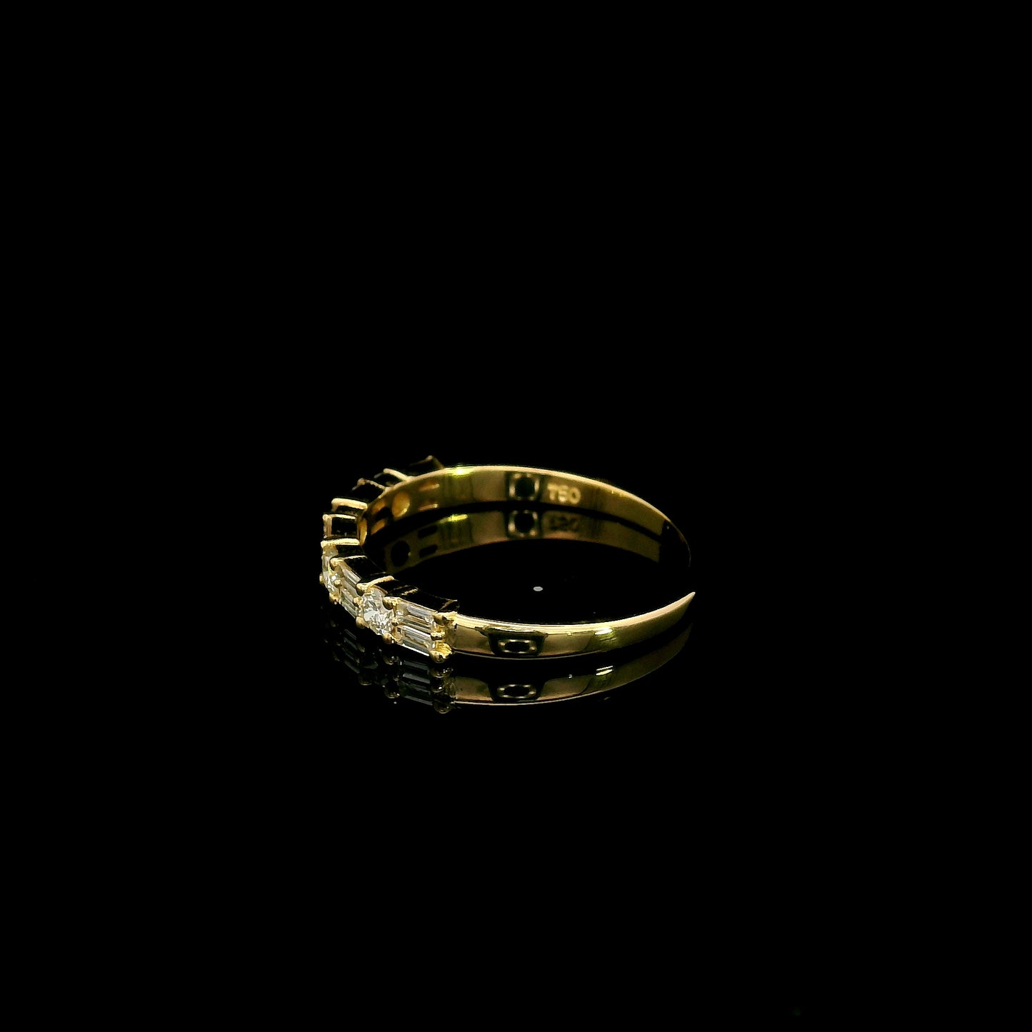 18K Yellow Gold Round and Baguette Diamond Wedding Band with 0.45 Carat Natural Diamonds