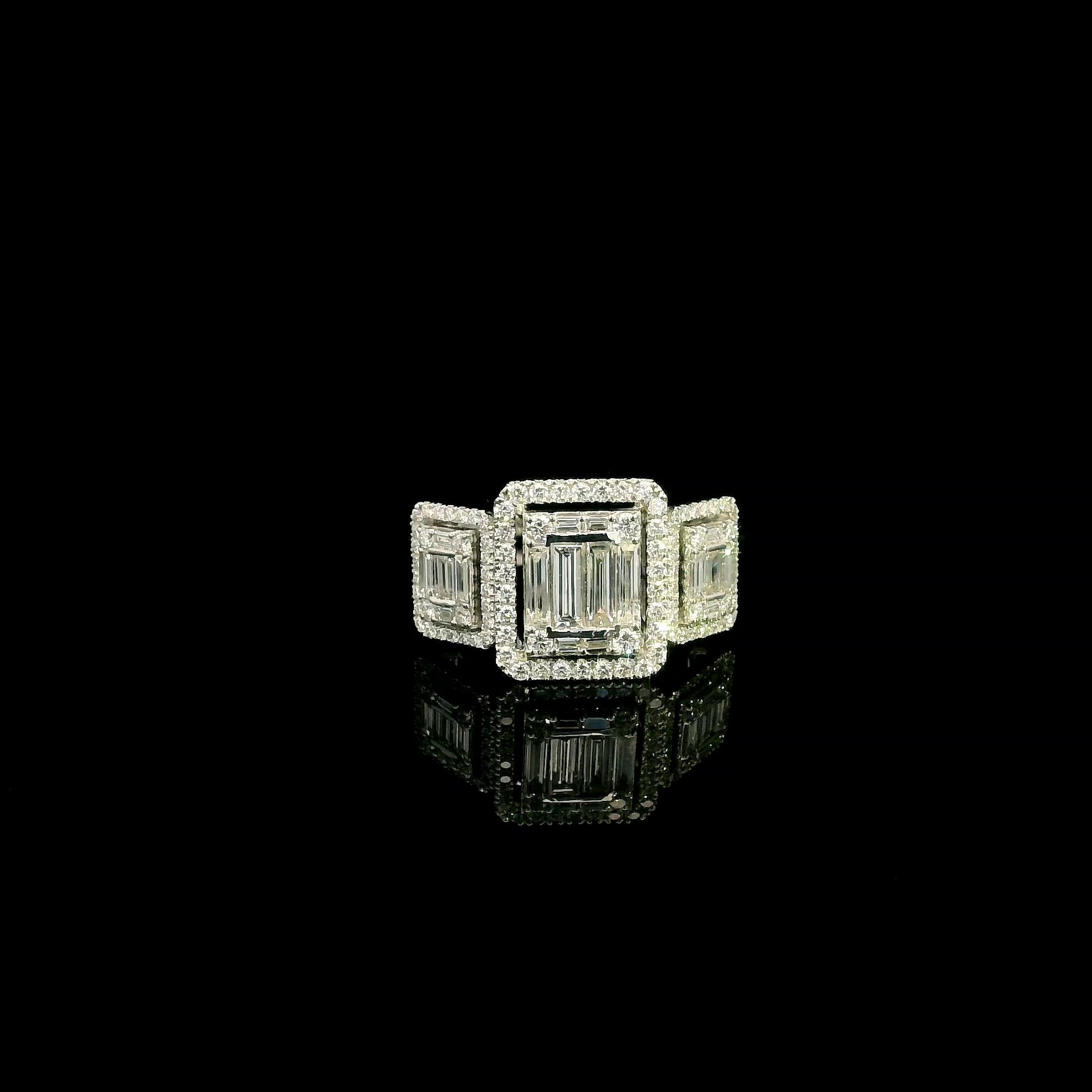 Round and baguette diamond statement ring in 18K white gold with 1.34 carats of natural diamonds