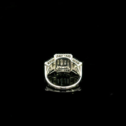 Round and baguette diamond statement ring in 18K white gold with 1.34 carats of natural diamonds