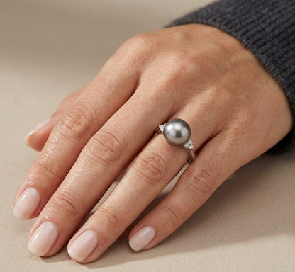 Tahitian Black Pearl and Diamond Ring in 18K White Gold