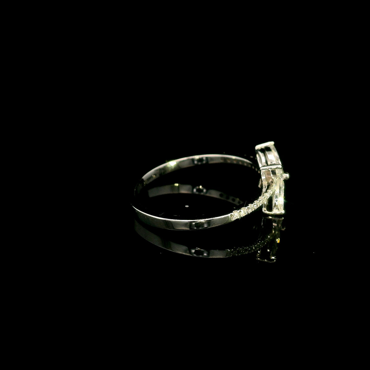 Marquise diamond butterfly ring in 18K white gold with diamond band