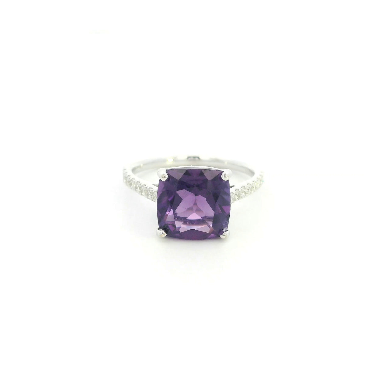 Cushion cut purple amethyst and diamond ring in 18K white gold