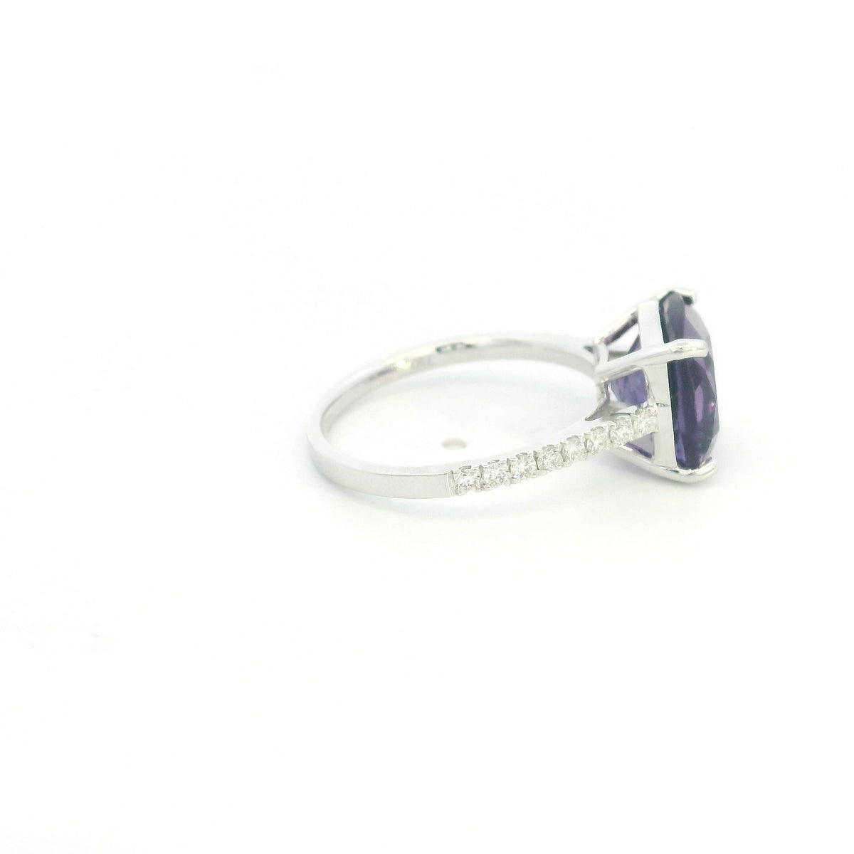 Cushion cut purple amethyst and diamond ring in 18K white gold