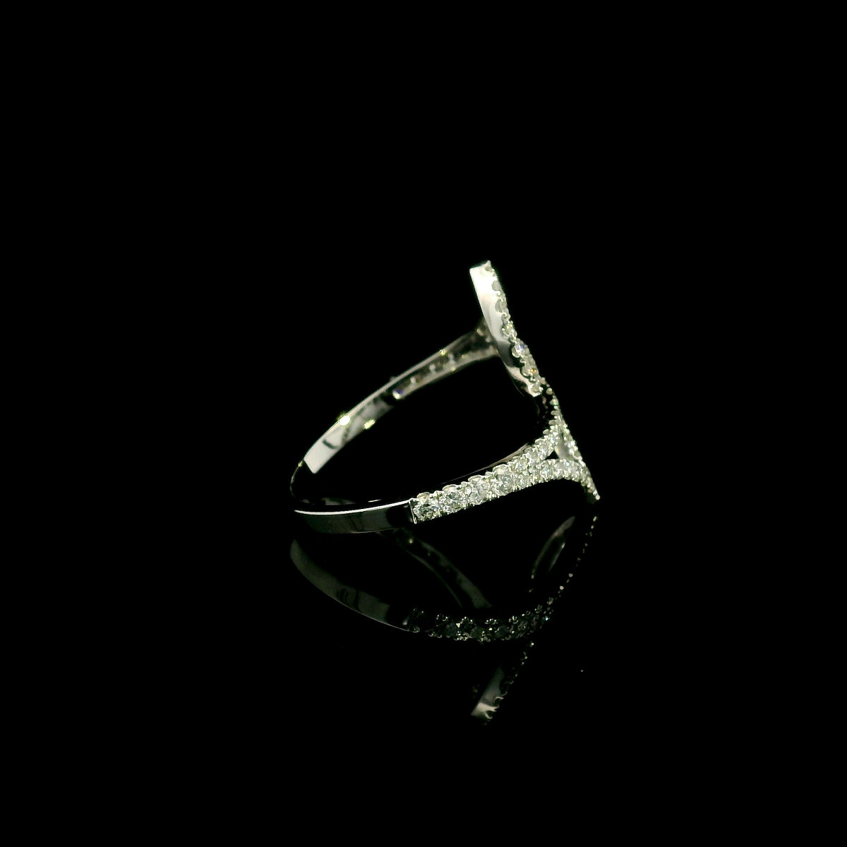 Diamond open statement ring in 18K white gold with sculptural pointed diamond-set curves