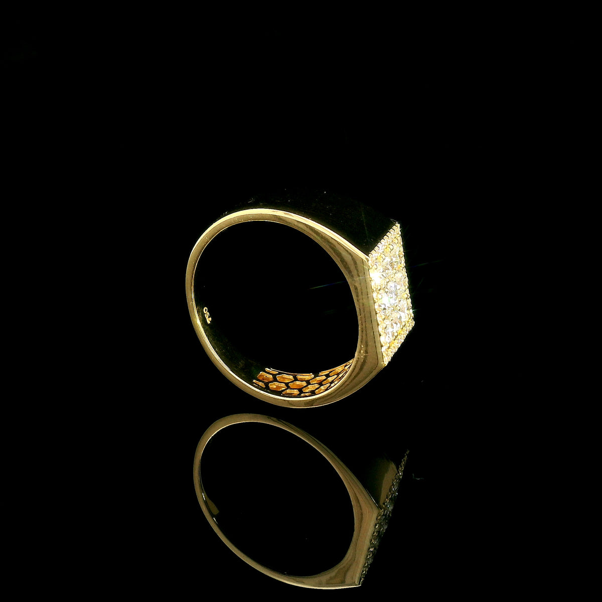 Men’s diamond ring in 18K yellow gold with square round diamond cluster and wide polished band