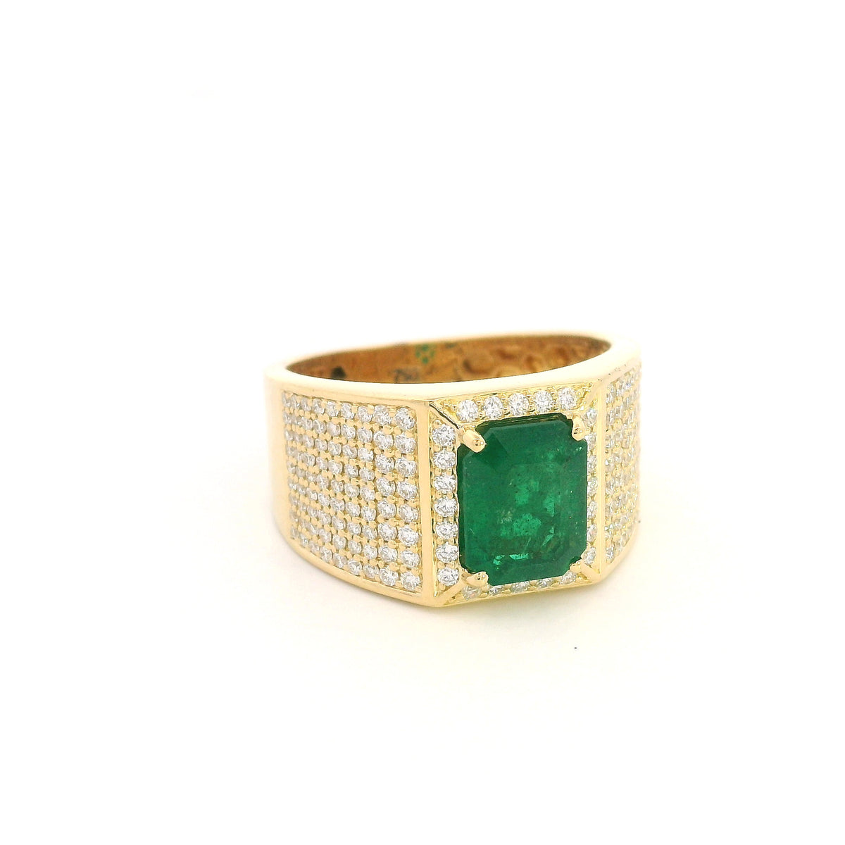 Men’s emerald and diamond ring in 18K yellow gold with emerald cut emerald and diamond-set wide band