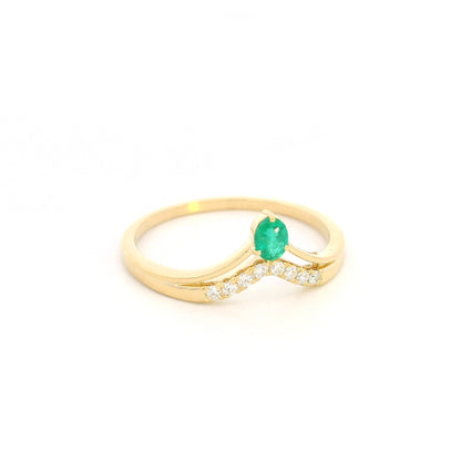 Emerald and Diamond Ring in 18K Yellow Gold