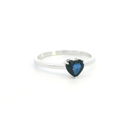 Heart shaped blue sapphire ring in 18K white gold