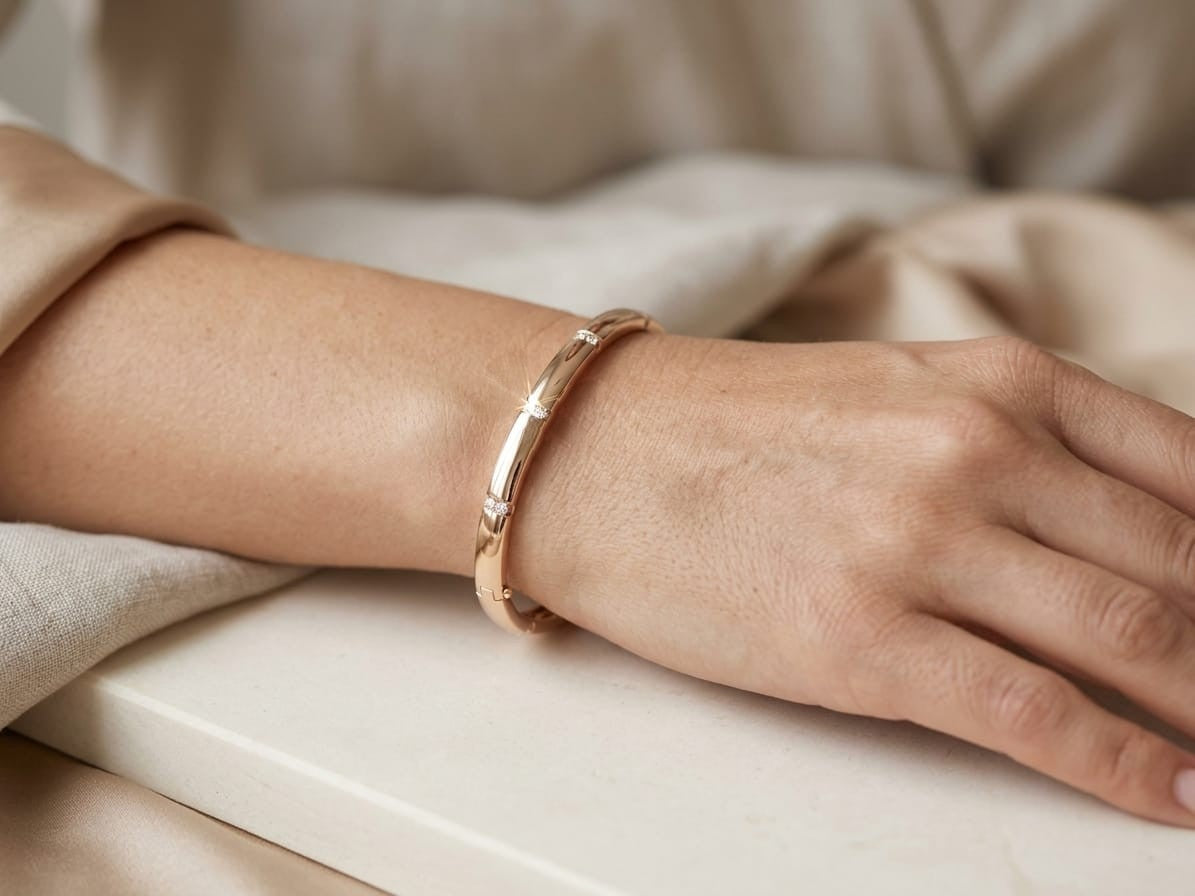 Diamond Station Bangle in 18K Rose Gold