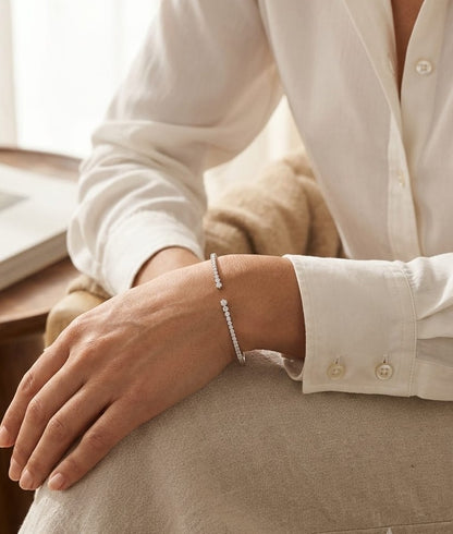 Diamond Bangle in 18K White Gold