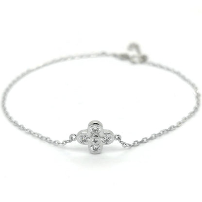 Elegant 18K Gold Diamond Clover Bracelet with 0.22 Carat Bezel Set Diamonds