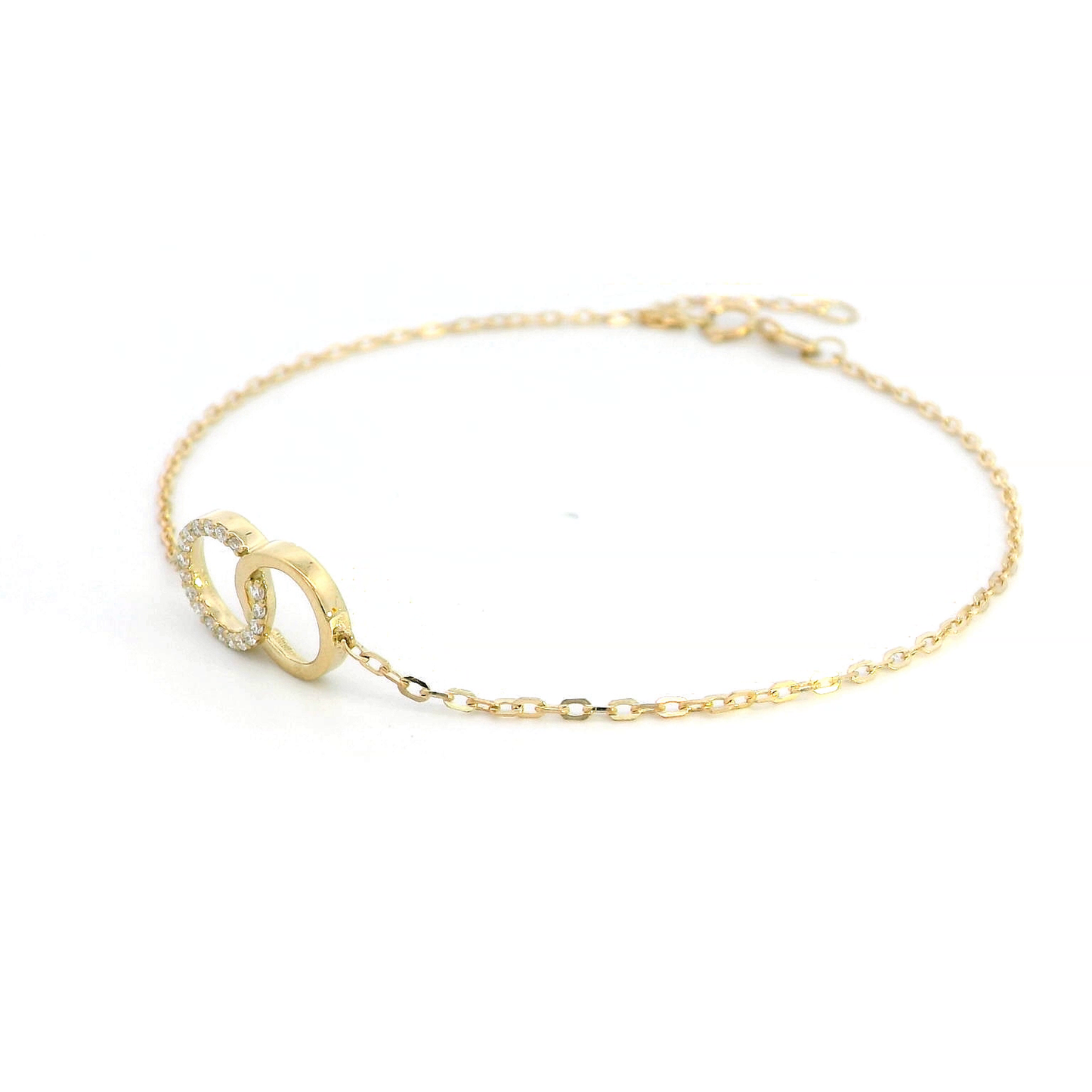 18K Yellow Gold Interlinked Circles Diamond Bracelet.