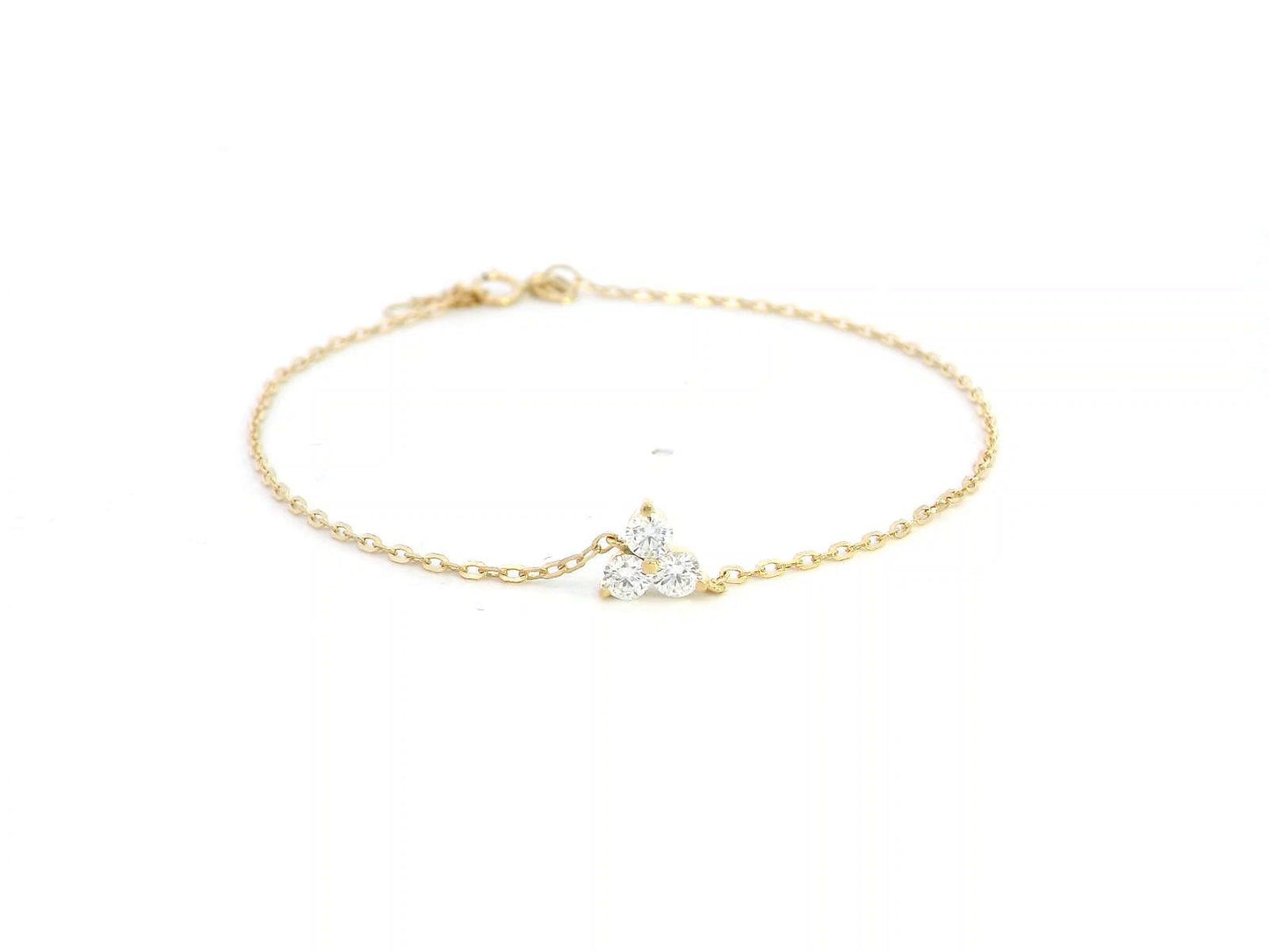 18K Yellow Gold Three Diamond Chain Bracelet – 0.26 Carat of Sparkling Elegance