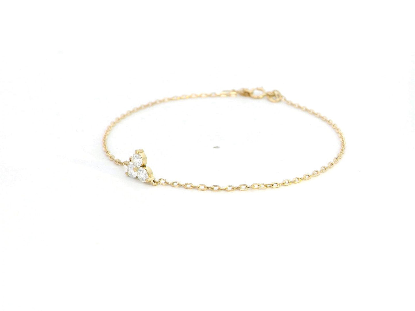 18K Yellow Gold Three Diamond Chain Bracelet – 0.26 Carat of Sparkling Elegance