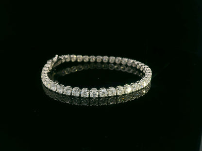 10.02 carat prong-set diamond tennis bracelet in 18K white gold