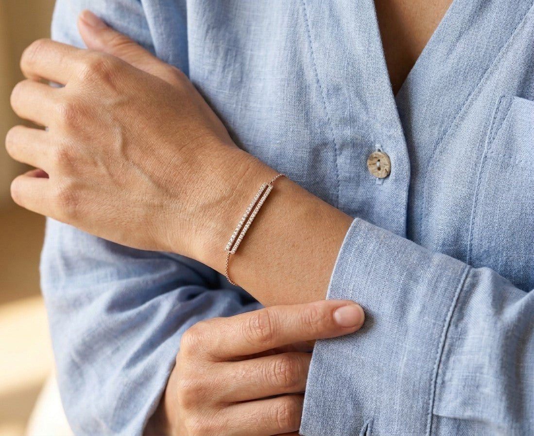 Diamond Bar Bracelet in 18K Rose Gold