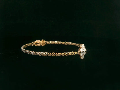 18K yellow gold chain bracelet with three round-cut diamond charm in triangular pattern – Emirates Diamonds