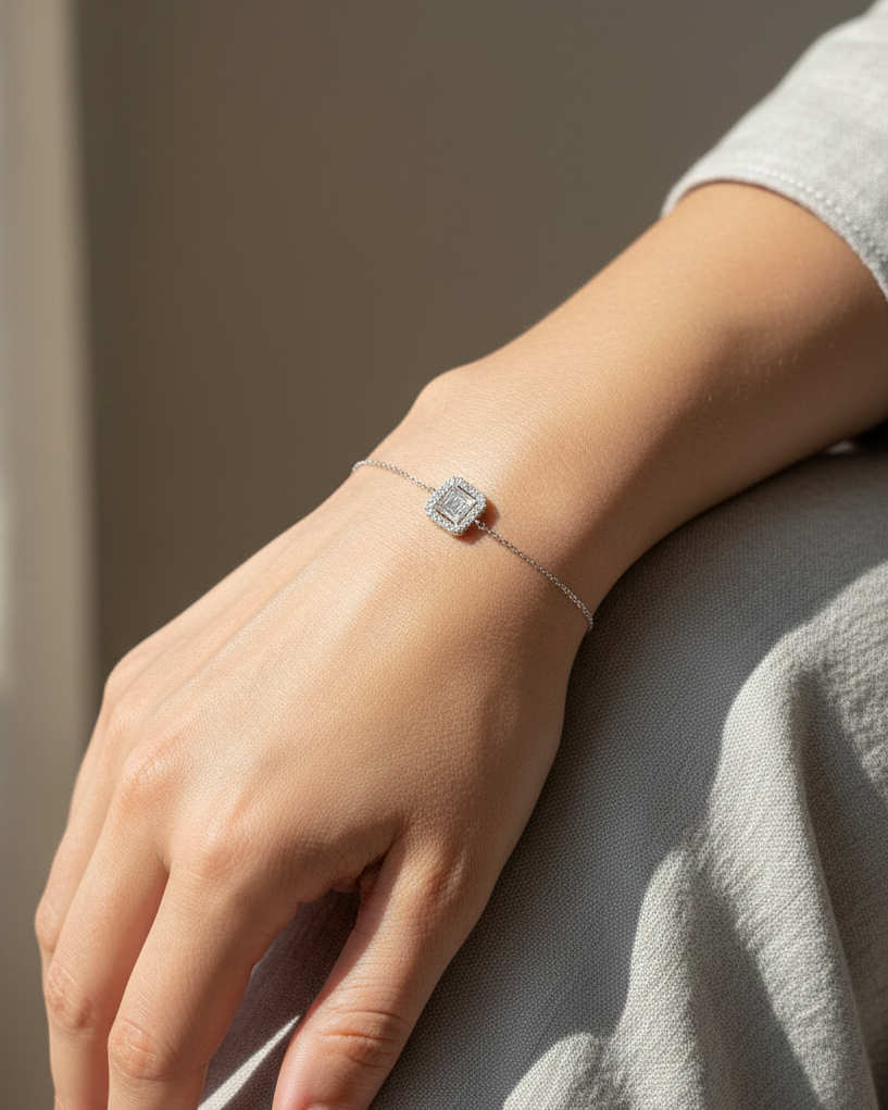 18K white gold baguette and round diamond halo bracelet – 0.28ct by Emirates Diamonds