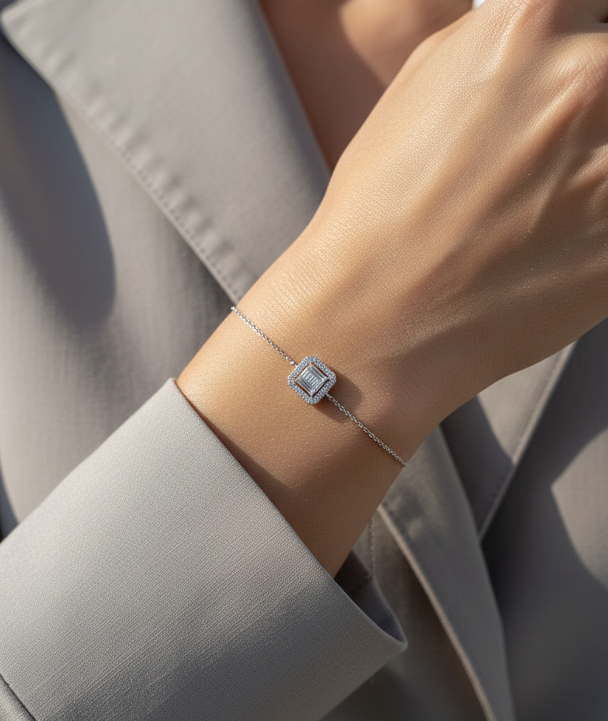 18K white gold baguette and round diamond halo bracelet – 0.28ct by Emirates Diamonds