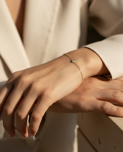 18K yellow gold diamond solitaire chain bracelet with bezel-set 0.14 carat diamond – Emirates Diamonds