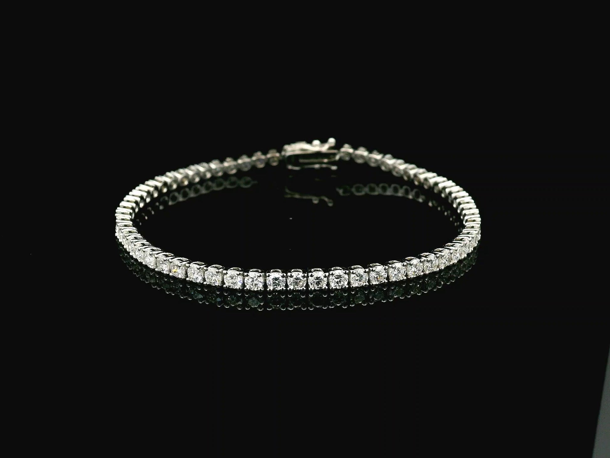 4.59 carat diamond tennis bracelet set in 18K white gold by Emirates Diamonds