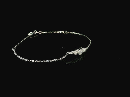 18K white gold diamond bracelet with round and baguette diamond cluster, 0.20 carat minimalist chain – Emirates Diamonds