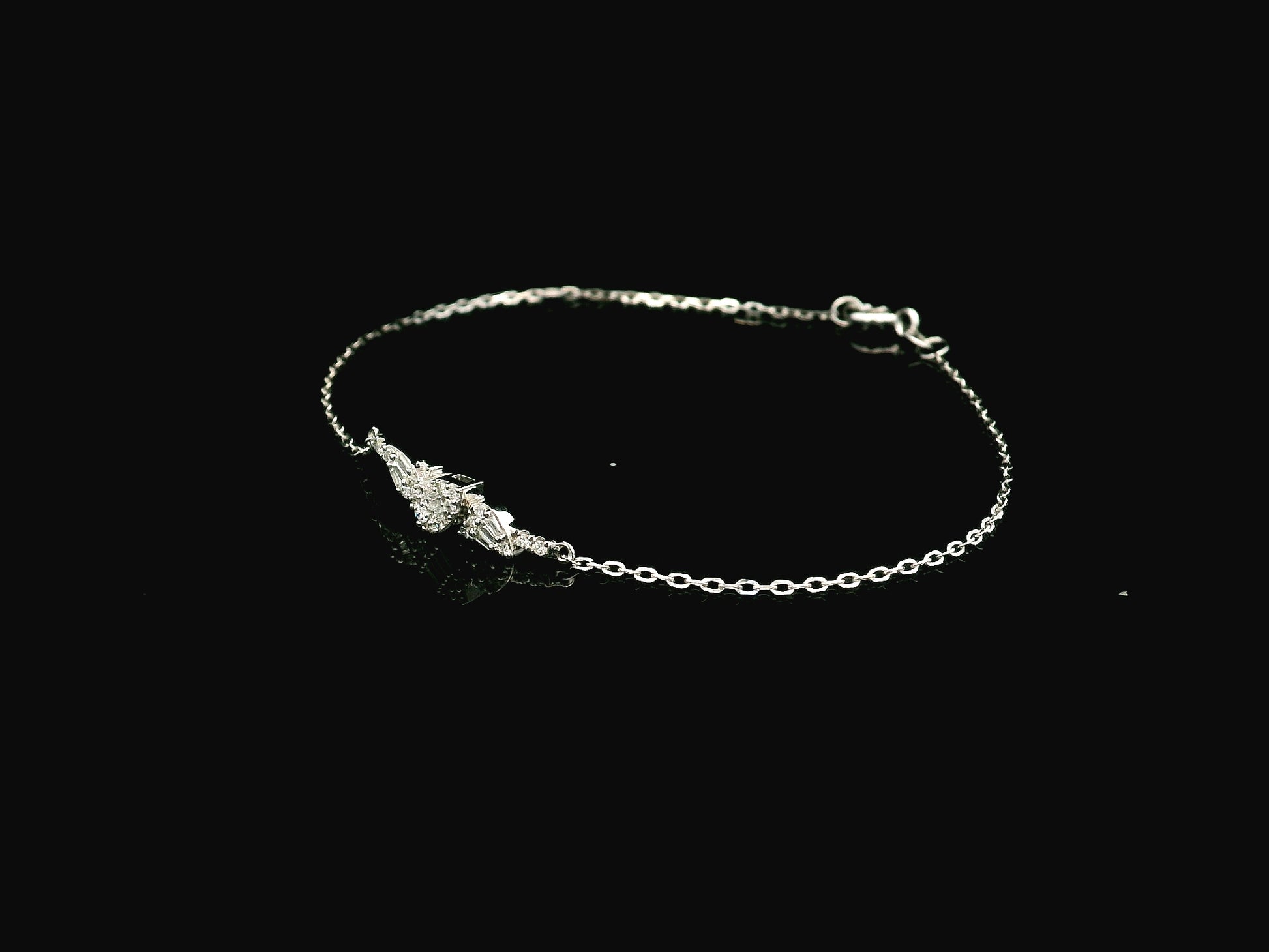 18K white gold diamond bracelet with round and baguette diamond cluster, 0.20 carat minimalist chain – Emirates Diamonds