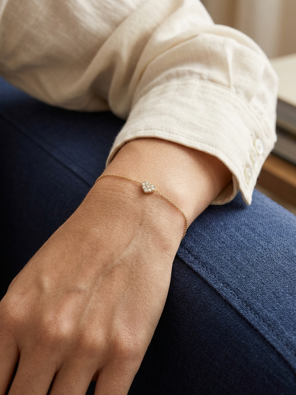 18K yellow gold diamond heart bracelet with pavé set natural diamonds