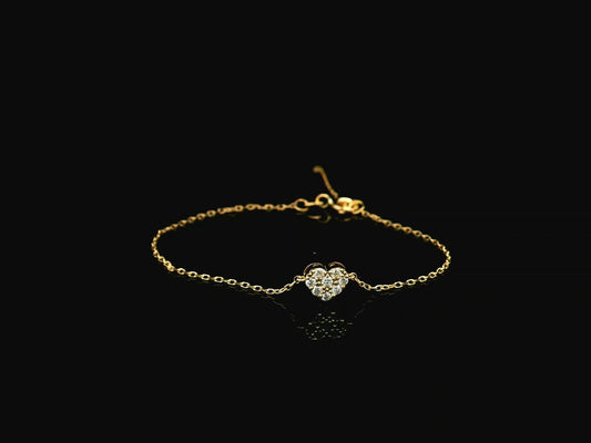 18K yellow gold diamond heart bracelet with pavé set natural diamonds