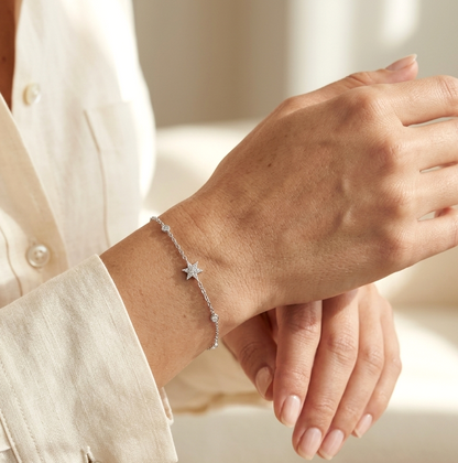 Diamond Chain Bracelet in 18K White Gold | Star Diamond Station Bracelet