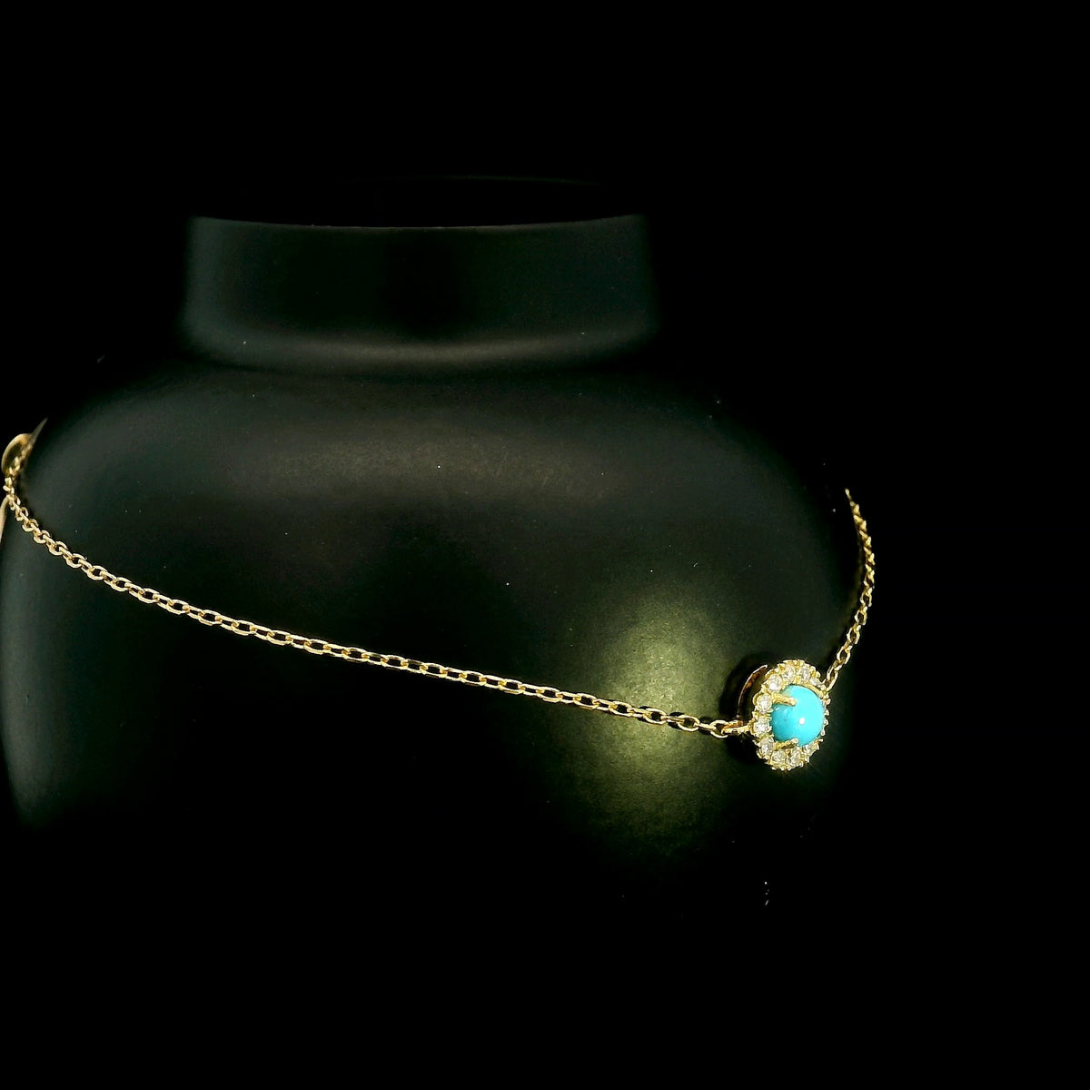 Turquoise and diamond halo bracelet in 18K yellow gold