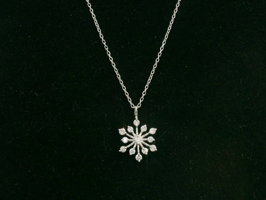 Diamond snowflake pendant necklace in 18K white gold with natural diamonds by Emirates Diamonds