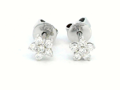 Elegant 18K Gold Flower Cluster Diamond Stud Earrings (0.15ct Diamonds)